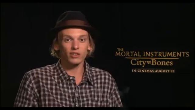 "Орудие смерти. Город костей". Киноафиша. смотреть онлайн