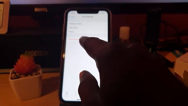 Change Whatsapp Wallpaper on iPhone смотреть онлайн