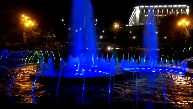 Танцующий фонтан, Самара, 2012. Samara fountain. смотреть онлайн