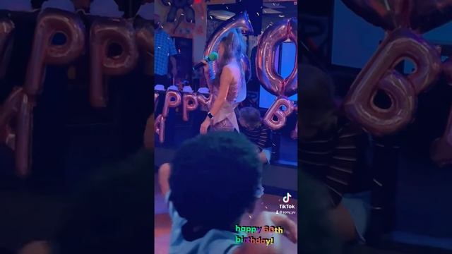 (Our Life/Birthday) @SonyYu 60th Birthday Karaoke/미국 에서 환갑 잔치 #coupledance #birthday #60thbirthday смотреть онлайн