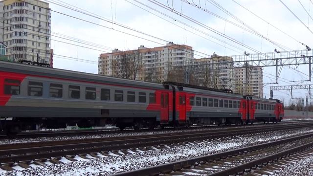Электропоезд ЭД4М-0172 сообщением "Москва Курский вокзал - Электрогорск" смотреть онлайн