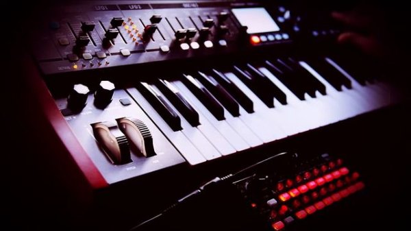 behringer deepmind 12 - ambient music