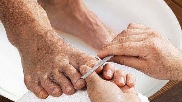 Как правильно брить ноги