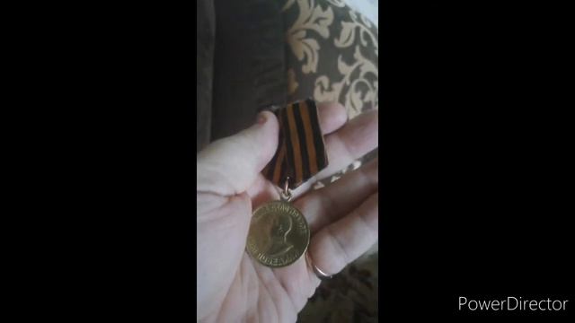 Ветераны. И в медали вся правда про ветеранов.