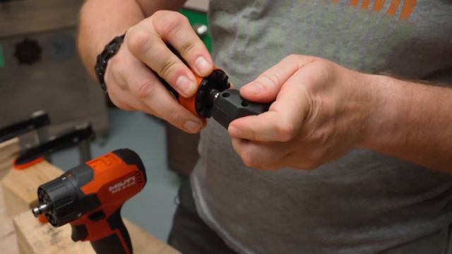 Тест аккумуляторного шуруповерта Hilti SFE 2 A12 смотреть онлайн