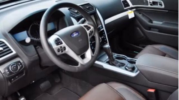 Ford Explorer 3.5L V6 EcoBoost / Sport / 4WD