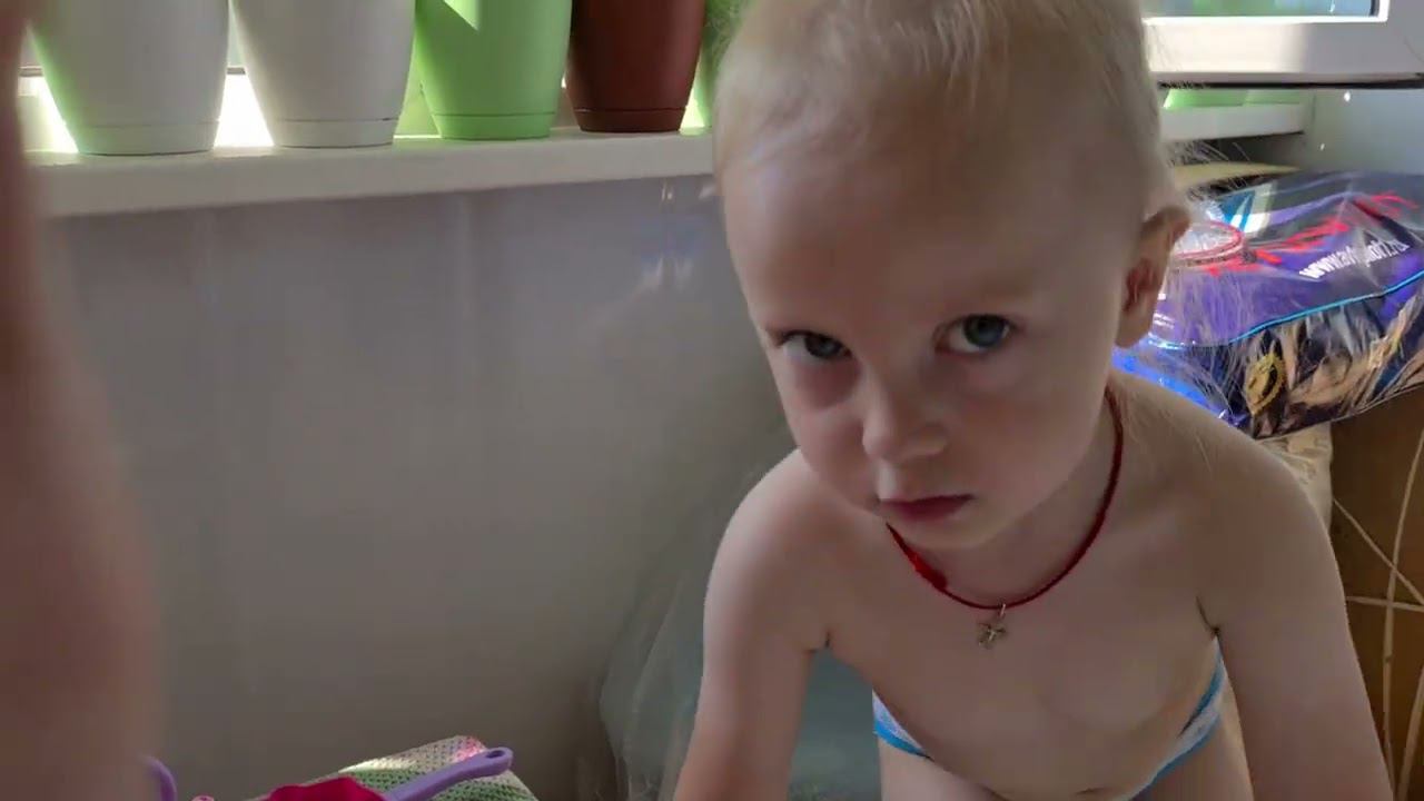 Чем заняться в субботу ранним утром, пока все спят. смотреть онлайн