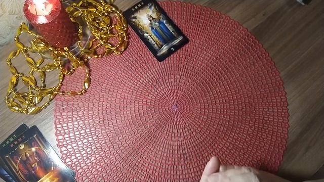 Онлайн расклад. 4 короля. 2 часть. Король жезлов, король кубков намерения, действия. смотреть онлайн