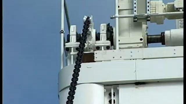 The Gosport Millennium bridge смотреть онлайн