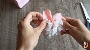 Из пачки салфеток букет пионов/Цветы из салфеток своими руками/Цветы из бумаги/Пионы из салфеток/DI