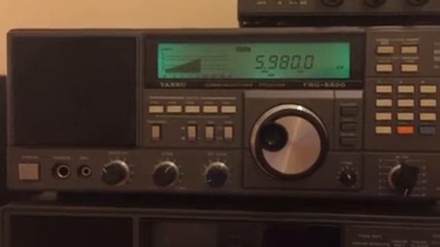 Yaesu FRG-8800 flashing green screen of death! смотреть онлайн