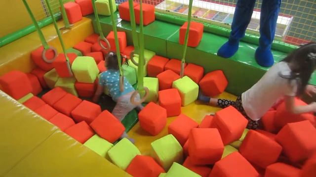 Мой День Рождения 8 лет! Подарки Амонг Ас и праздник квест Бравл Старс! смотреть онлайн