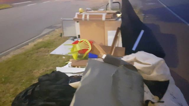 📦DUMPSTER DIVING finds on the side walk | Trier, Germany 🔍 смотреть онлайн