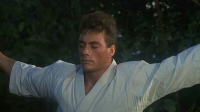 Jean Claude van Damme and Volvo song in Bloodsport! (part 1) смотреть онлайн