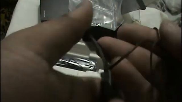 HTC Touch Diamond 2 Unboxing ( New Packaging Retail Version) смотреть онлайн