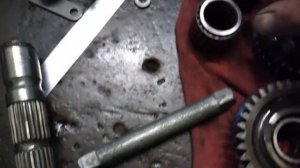 Снятие с машины ОКА коробки передач, её разборка, сборка, обратная установка