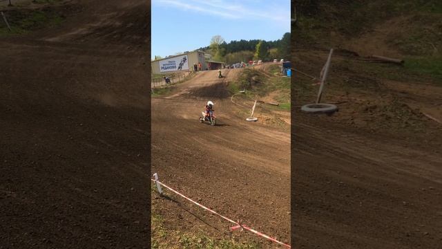 Мотокросс дети, Искра Кузни