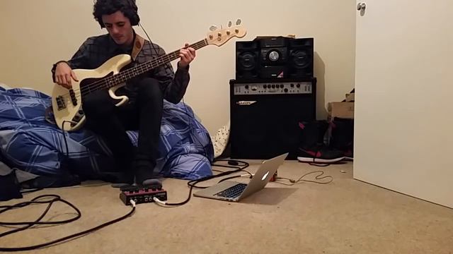 Bass loop - Fender Jazz Bass Boss Rc Ashdown Bass Amp DR Strings Focusrite Solo смотреть онлайн