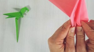 Оригами попугай, который может сидеть на пальце / Paper Parrot