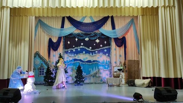 Театрализованное представление "Необыкновенная новогодняя история" смотреть онлайн
