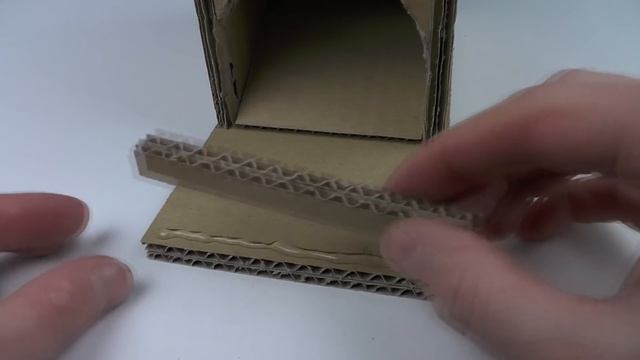 How to make Kinder Surprise Eggs Vending Machine Dispenser Using Pringles Original смотреть онлайн