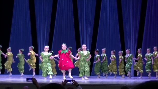 Отчетный концерт «Танцуют все» 2-я часть. ДК Октябрь г.Подольск 21.05.2023 смотреть онлайн