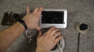 Домофон Hiwatch DS-D100KF - Распаковка, подключение, обзор