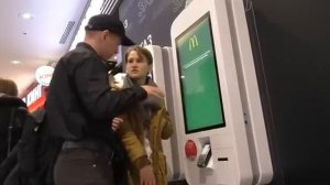 Анатолий Воркутинский по беспределу в макдональдсе