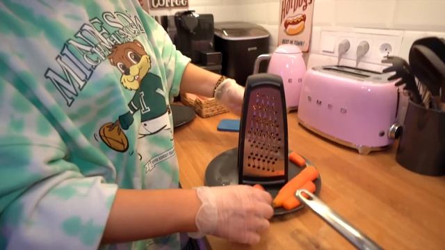 Пеку Тортик НА ДЕНЬ РОЖДЕНИЕ Бакса??Вкусный ТОРТ ДЛЯ СОБАКИ ? смотреть онлайн