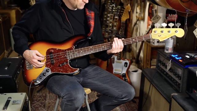 2009 Fender Custom Shop '64 Reissue Jazz Bass смотреть онлайн