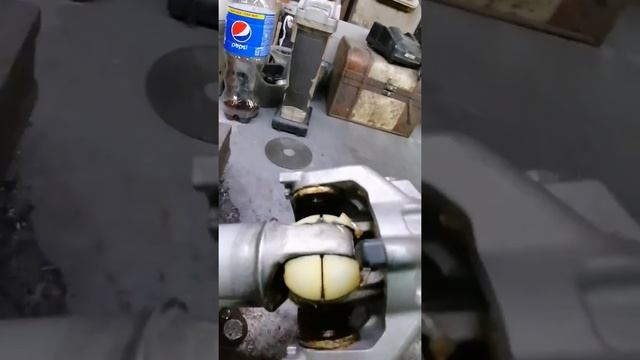 ТОЙОТА ПРАДО 120. Стук в рулевой колонке, устраняет. смотреть онлайн