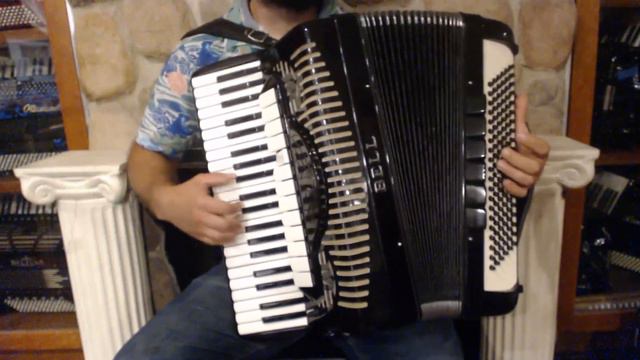 5649 - Black Bell Custom Made Piano Accordion LMMH 41 120 $2499 смотреть онлайн