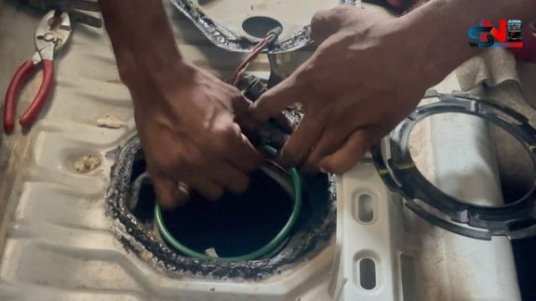 Nissan Sunny Fuel Pump replacing