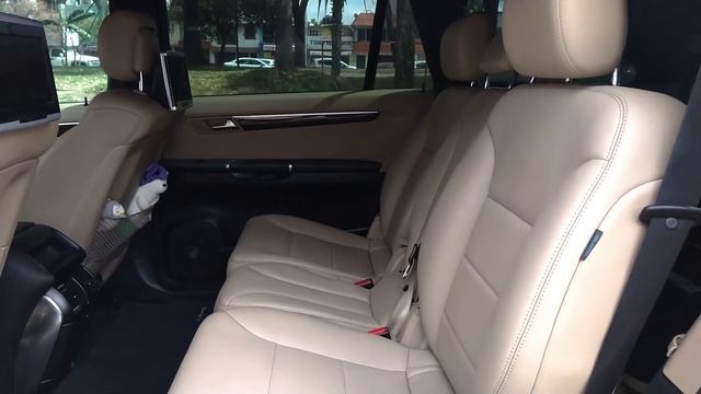 Mercedes-Benz Clase R (W251) - Reseña