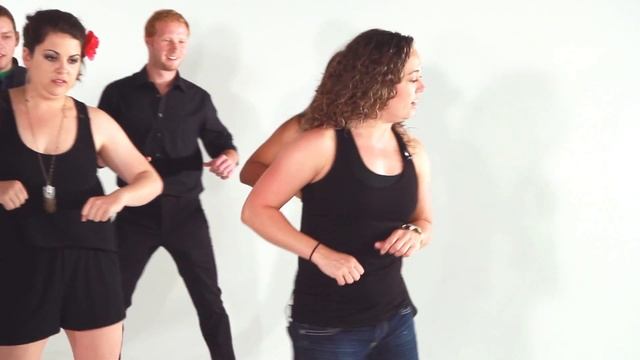 Americans Try Bachata Dancing смотреть онлайн