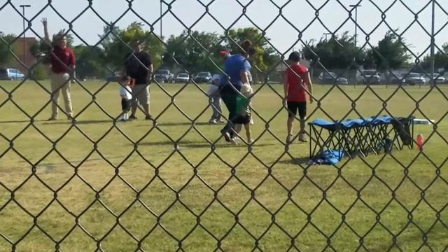 First Blast ball game for Henley смотреть онлайн