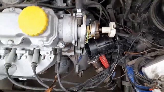 Вот как проверить форсунку с помощью коммутатора.Опель Вектра а 1.6 смотреть онлайн