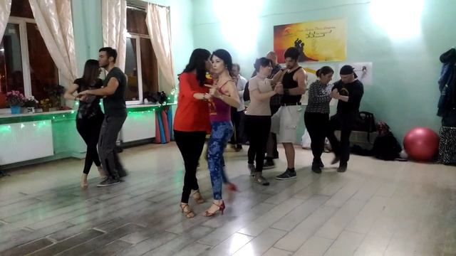 KIZOMBA Tbilisi - LESSON In SALSA SUNRISE DANCE ACADEMY Tbilisi Georgia смотреть онлайн