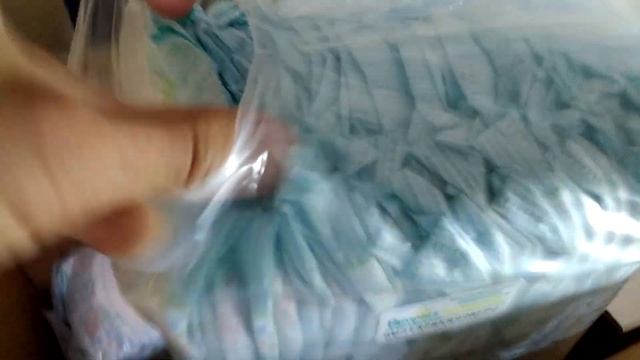 Pampers Baby-Dry Diapers Size 6, Package Opening