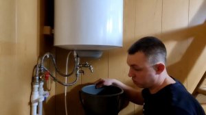 Как слить воду с водонагревателя, бойлера! / Как слить воду с бойлера, водонагревателя!