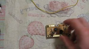 Прибор для проверки электролитических конденсаторов.