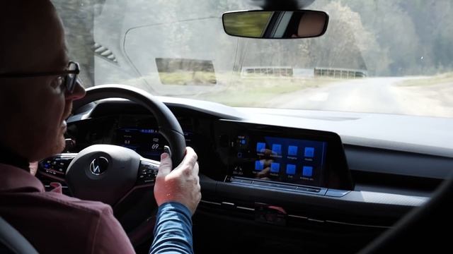 Volkswagen Golf R 2,0 TSI 4 MOTION DSG R Performance Torque Vectoring смотреть онлайн