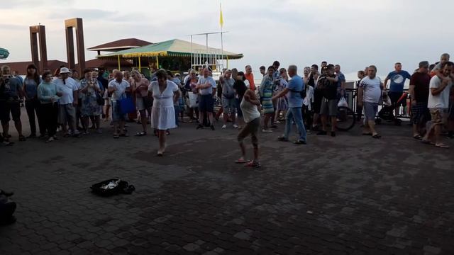 Помощь музыканту пришла неожиданно. 1 часть. смотреть онлайн