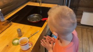 Как приготовить скрэмбл/яичницу, омлет