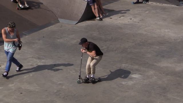 Kostya Kozlov VS Ivan Solov'ev \ PLOSKACH Exclusive Battle \ scootering смотреть онлайн