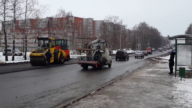 В Новочебоксарске ремонт дороги по улице 10 Пятилетки продолжат в 2016 году смотреть онлайн