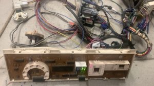 Стиральная машина LG нет отжима | Не набирает обороты| Время не уходит | Ремонт электроники