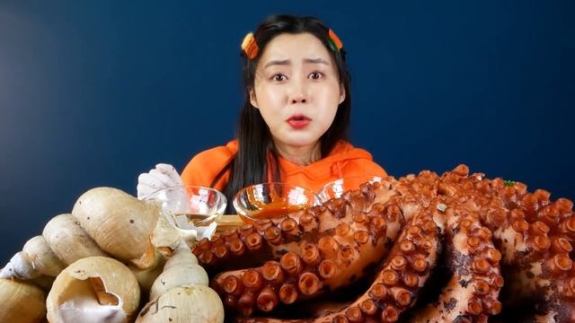 MUKBANG ASMR | Giant Octopus?Sea Snail(Whelk)?Boiled Eat Seafood Korean Eatingshow Realsound 아라 Ara смотреть онлайн