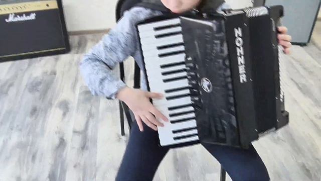 Первые занятия с начинающими по классу аккордеона