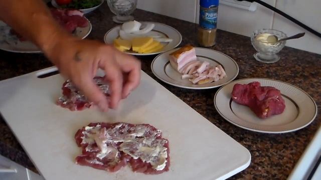 Мясные рулеты с беконом и сыром смотреть онлайн